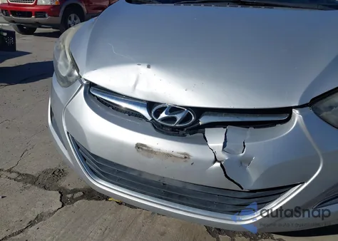 2014 Hyundai Elantra Se z USA, uszkodzony, nr VIN 5NPDH4AE8EH496574